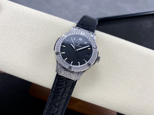 ウブロコピー時計側面デザイン